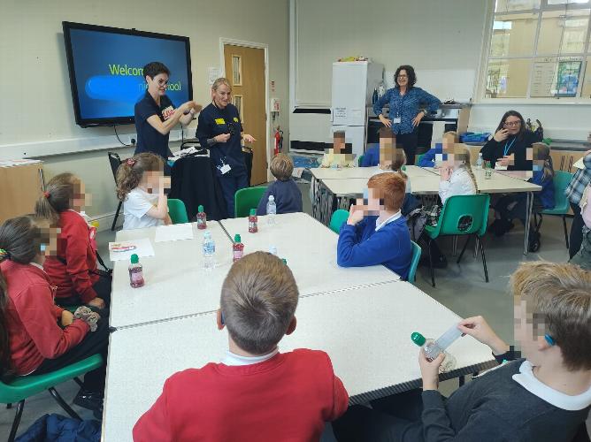 In School Primary Workshop Recently two of our staff headed up to Chesterfield to work alongside the Derbyshire Peripatetic Teacher of the Deaf team to deliver a workshop to a group of primary aged deaf pupils. 